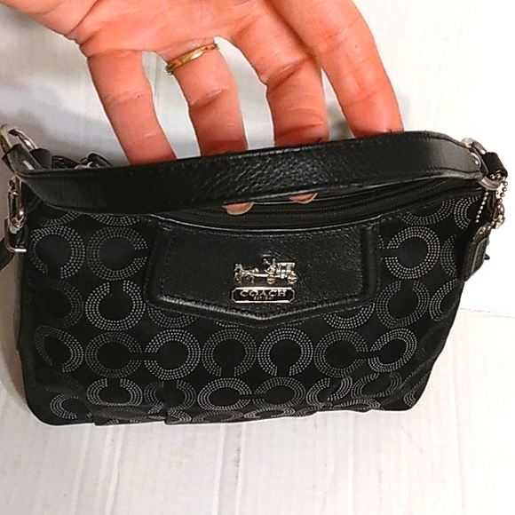 L@@K☆Rare COACH Madison Dotted OP Art Black Top Handle Baguette/Satchel - Picture 15 of 16